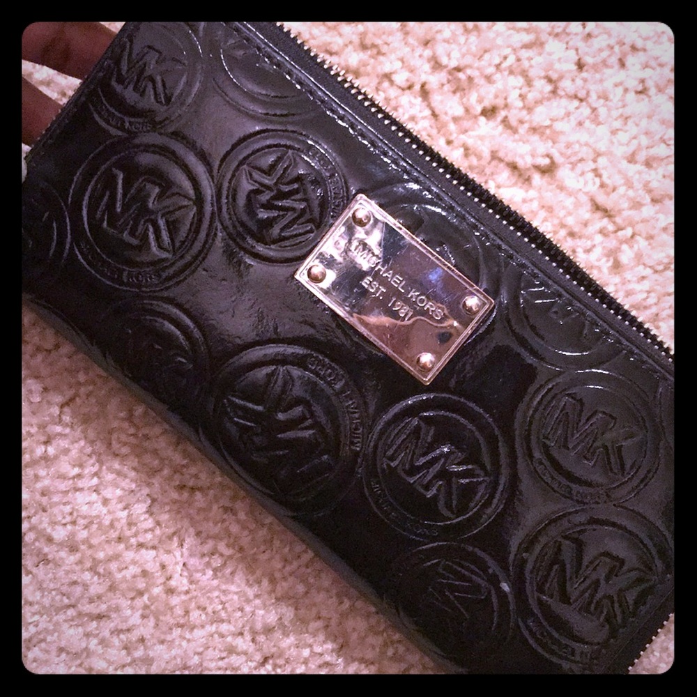 Black Michael Kors wallet